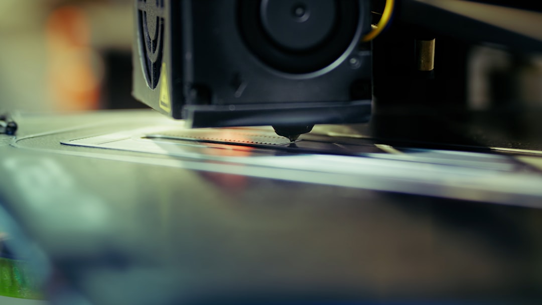 Tirages créatifs combinant techniques d'impression